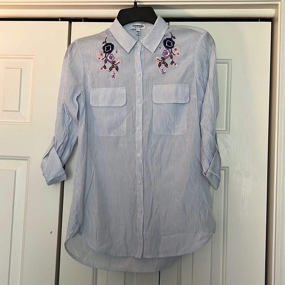 Express women’s blue/white stripes with floral appliqué long sleeve blouse.